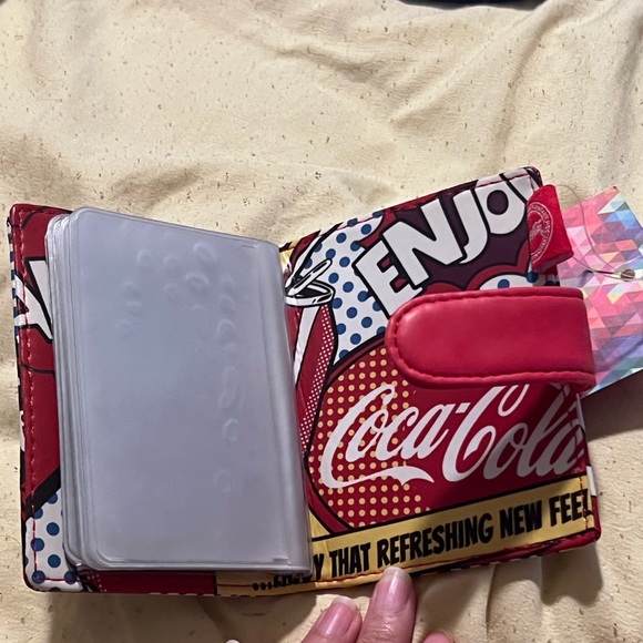 Coca-Cola card holder. - Picture 3 of 8